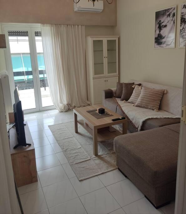 M.V Apartment 雅典 外观 照片